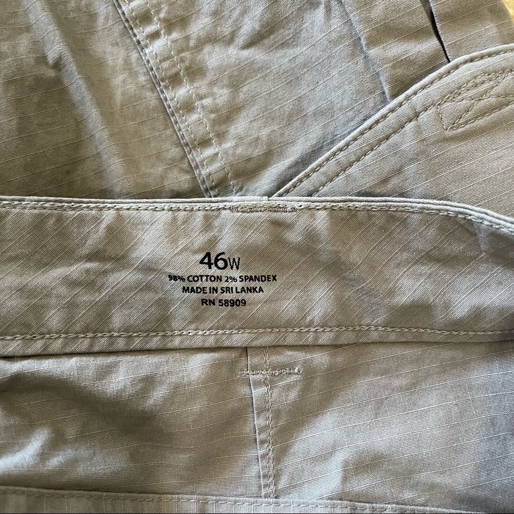 Classic Fit Big Man Cargo Shorts - Picture 13 of 14